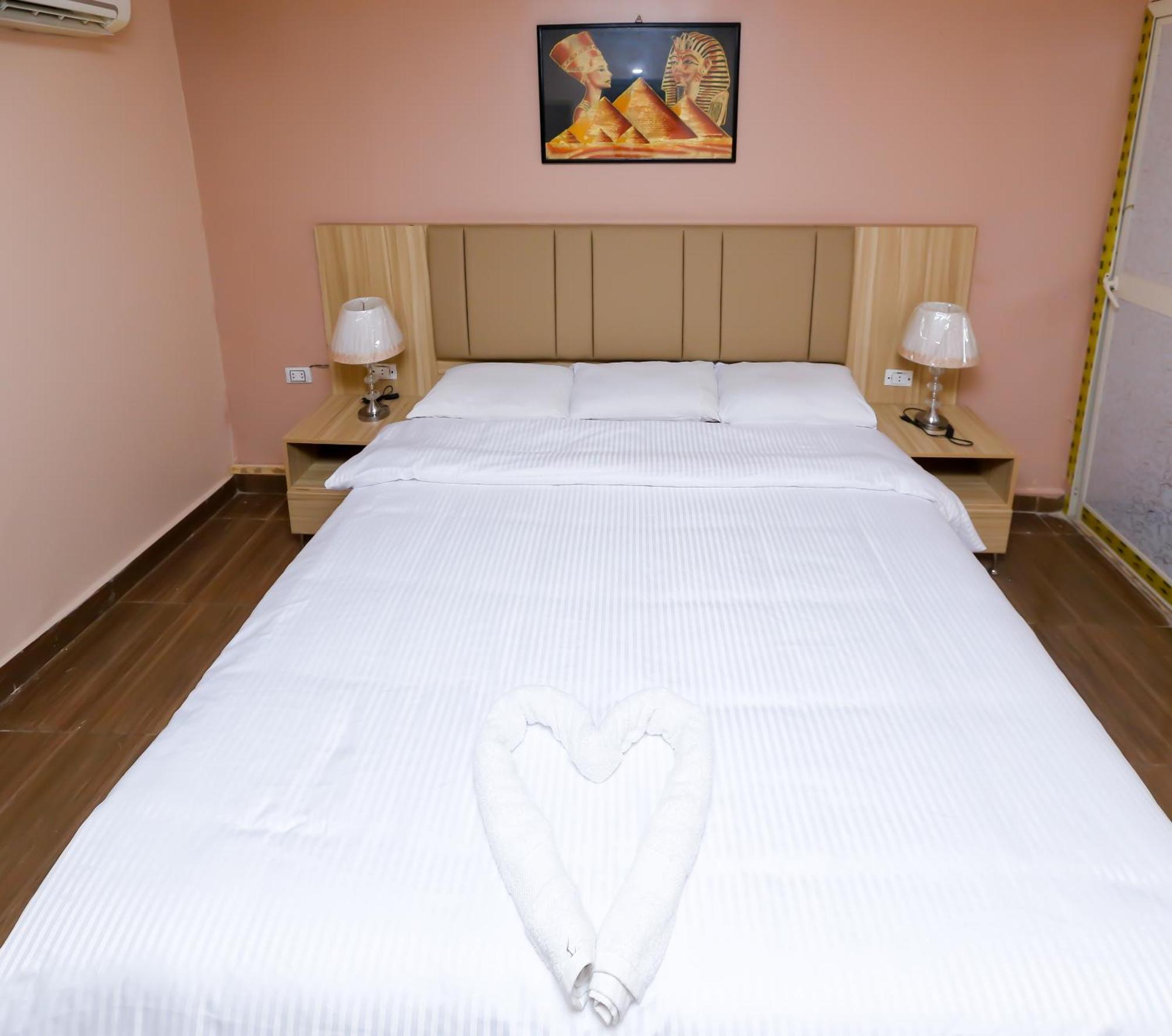 Pyramids Express View Hotel Kafret el-Gabal Buitenkant foto