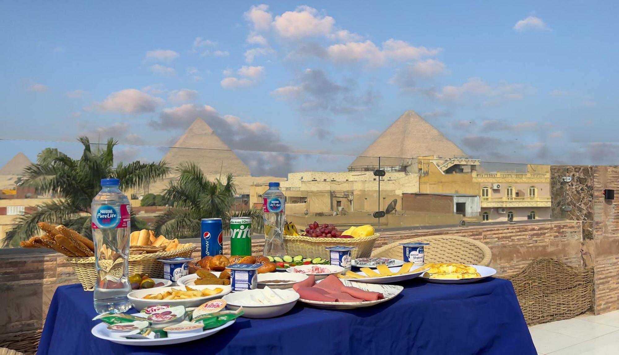 Pyramids Express View Hotel Kafret el-Gabal Buitenkant foto